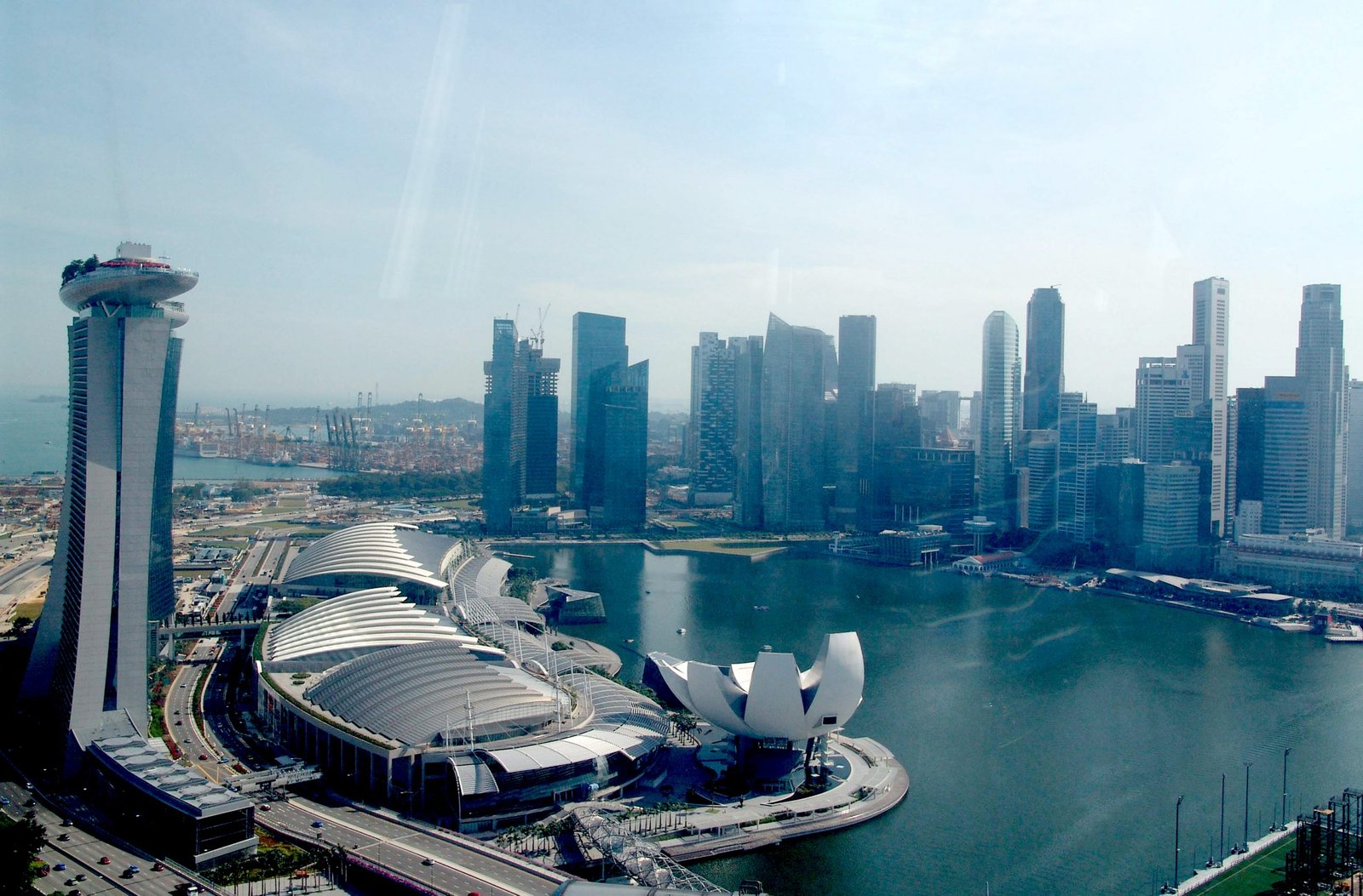 Gedung pencakar langit Singapura